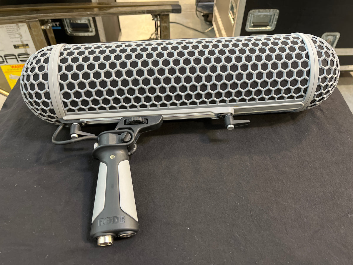 Amazon.com: Rode DeadWombat Artificial Fur Microphone Wind