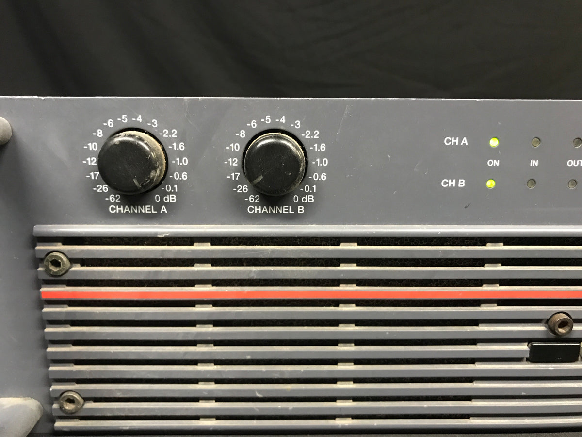 Electro-Voice P3000 パワーアンプ Electro-Voice P3000 パワーアンプ | courage office
